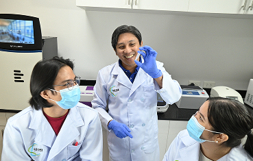 Two scientists discussing a project